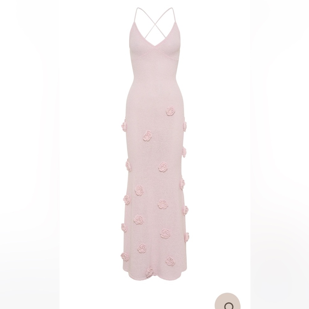 SUKI Knit Maxi Dress With Flowers - Baby Pink